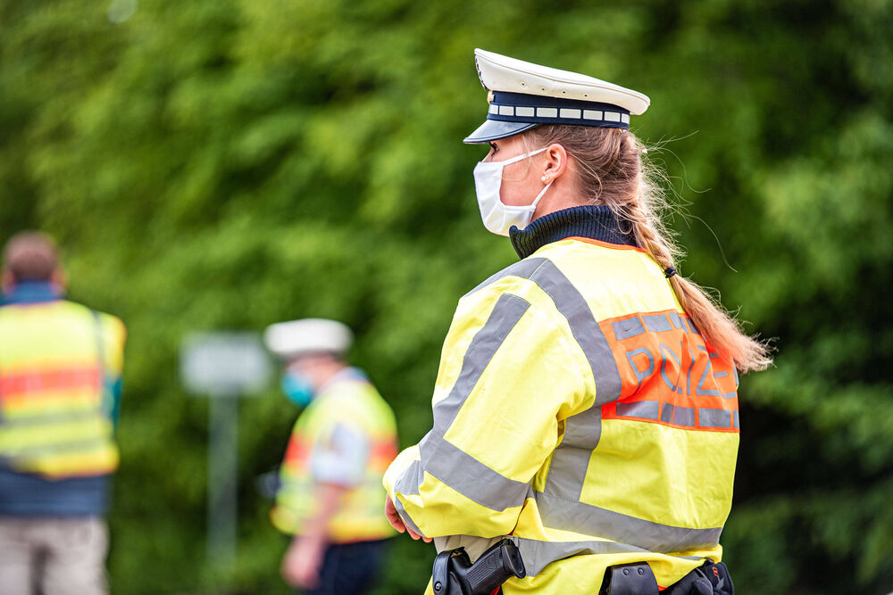 Mädchen verschwindet spurlos! Polizei bittet Bevölkerung um Hilfe  - was steckt hinter ihrem mysteriösen Verschwinden?