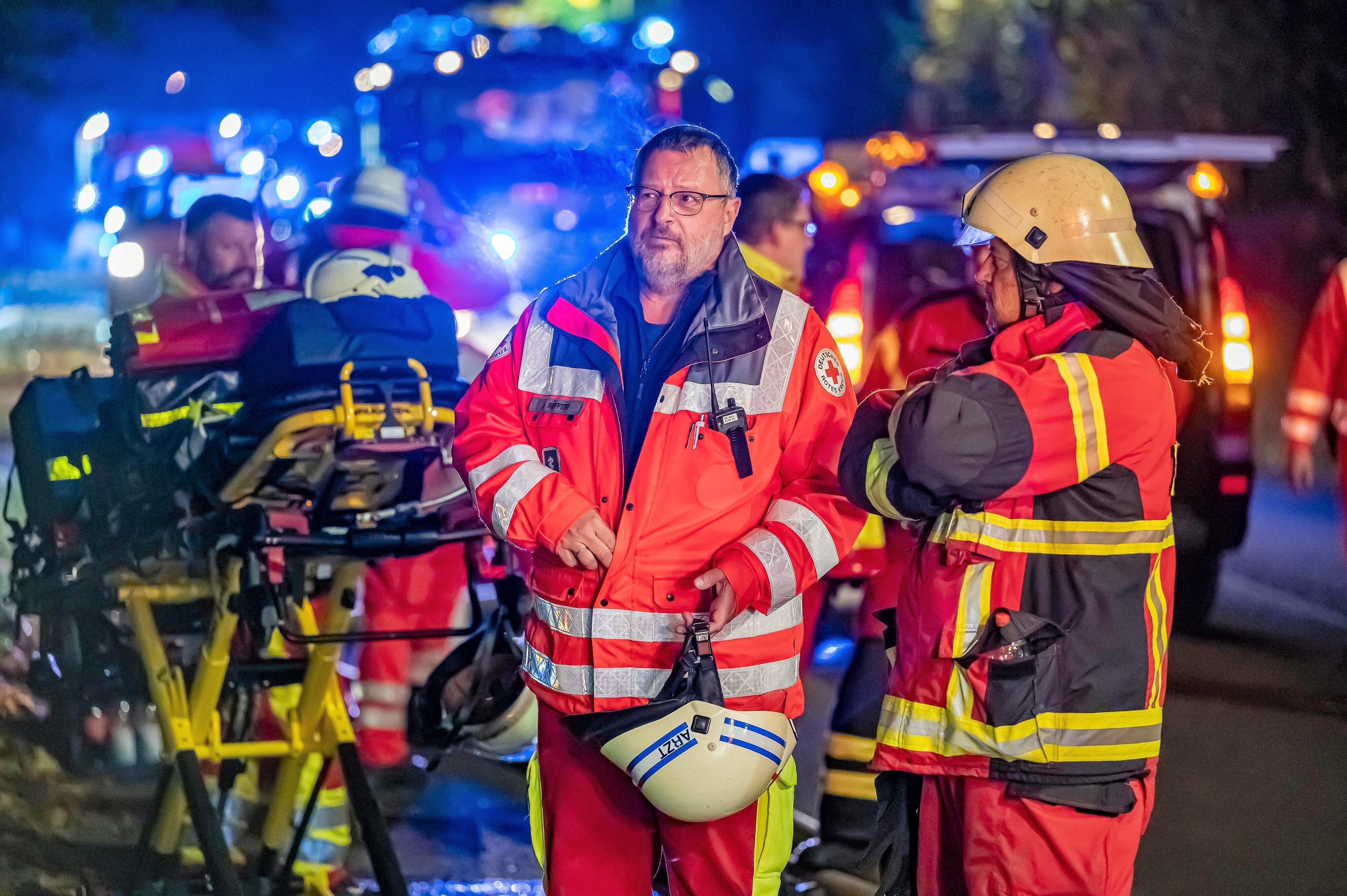 EILMELDUNG! Feuer in Asylbewerberheim - Mindestens 1 Todesopfer